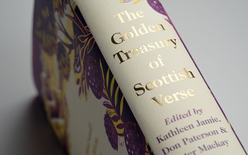 The Golden Treasury of Scottish Verse by Kathleen Jamie, Don Paterson, Peter Mackay gallery image 6